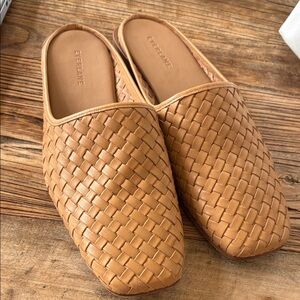 Everlane Woven Leather Slip-On Mules in Tan Size 9